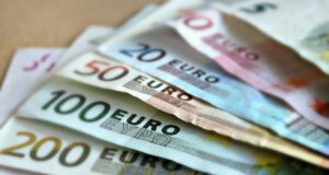 Euro-Geld-Money-Banknoten