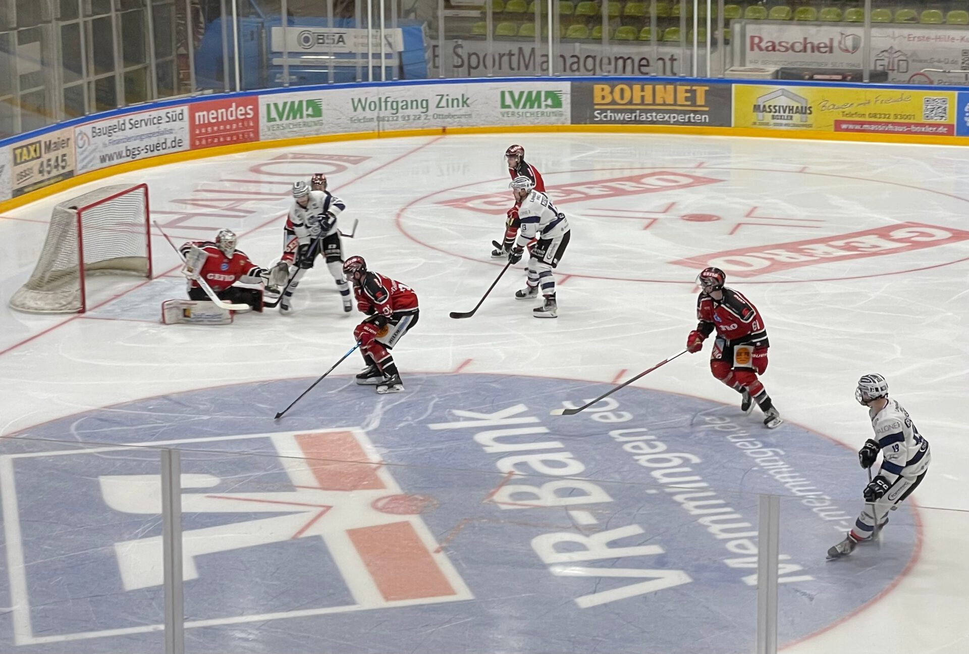 Eishockey, Oberliga EV Lindau Islanders müssen zum schweren Auswärtsderby nach Memmingen RADIO SCHWABEN