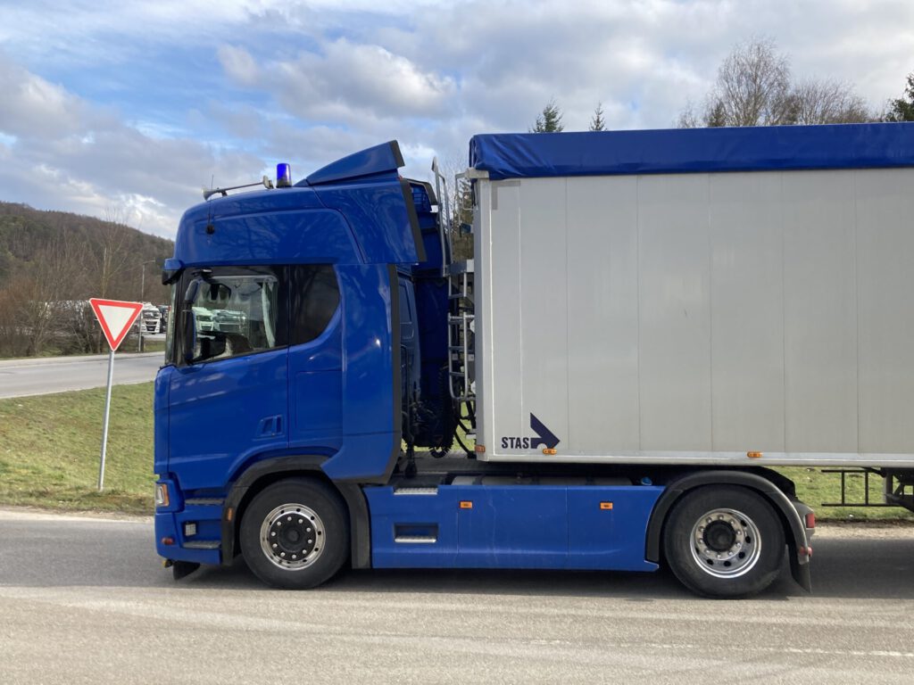 Donau-Ries: „Polizei-Lkw“ Aus Dem Verkehr Gezogen | RADIO SCHWABEN